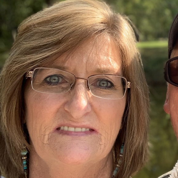 Meet your Posher, Kimberle - Picture 1 of 1